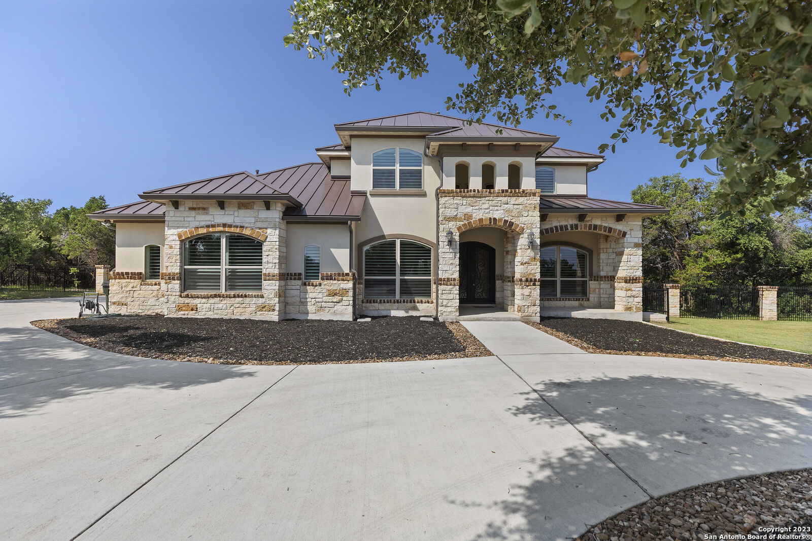 Property Photo: 138 Scarlet Ct TX 78133