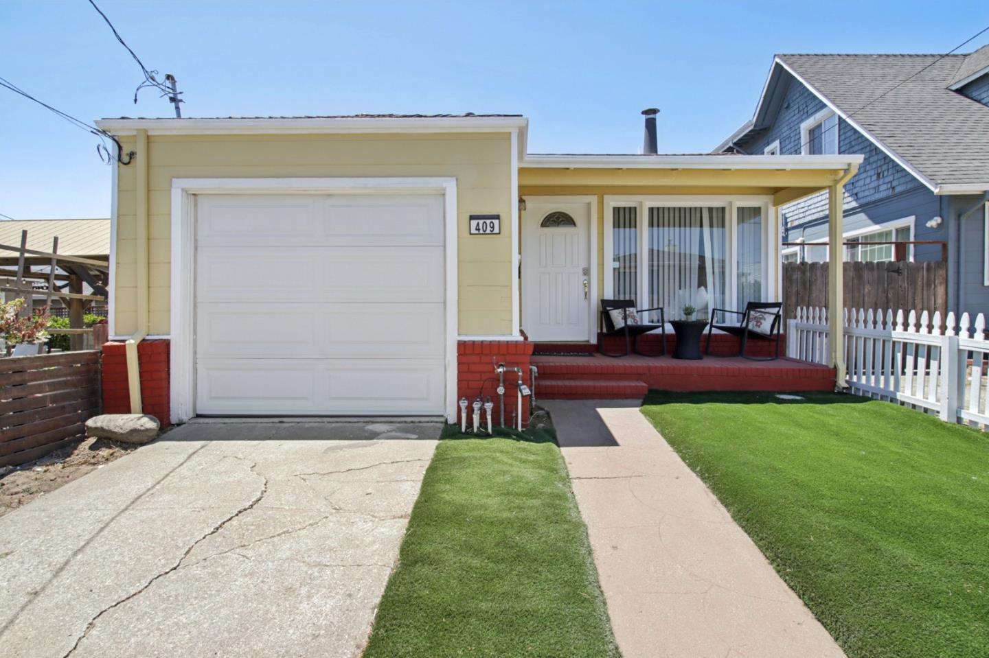 Property Photo:  409 Chestnut Avenue  CA 94066 