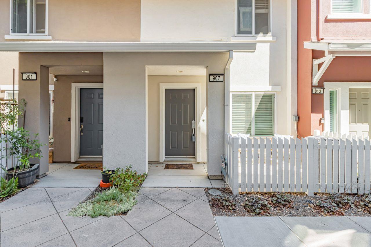 907 Rancho Place  San Jose CA 95126 photo