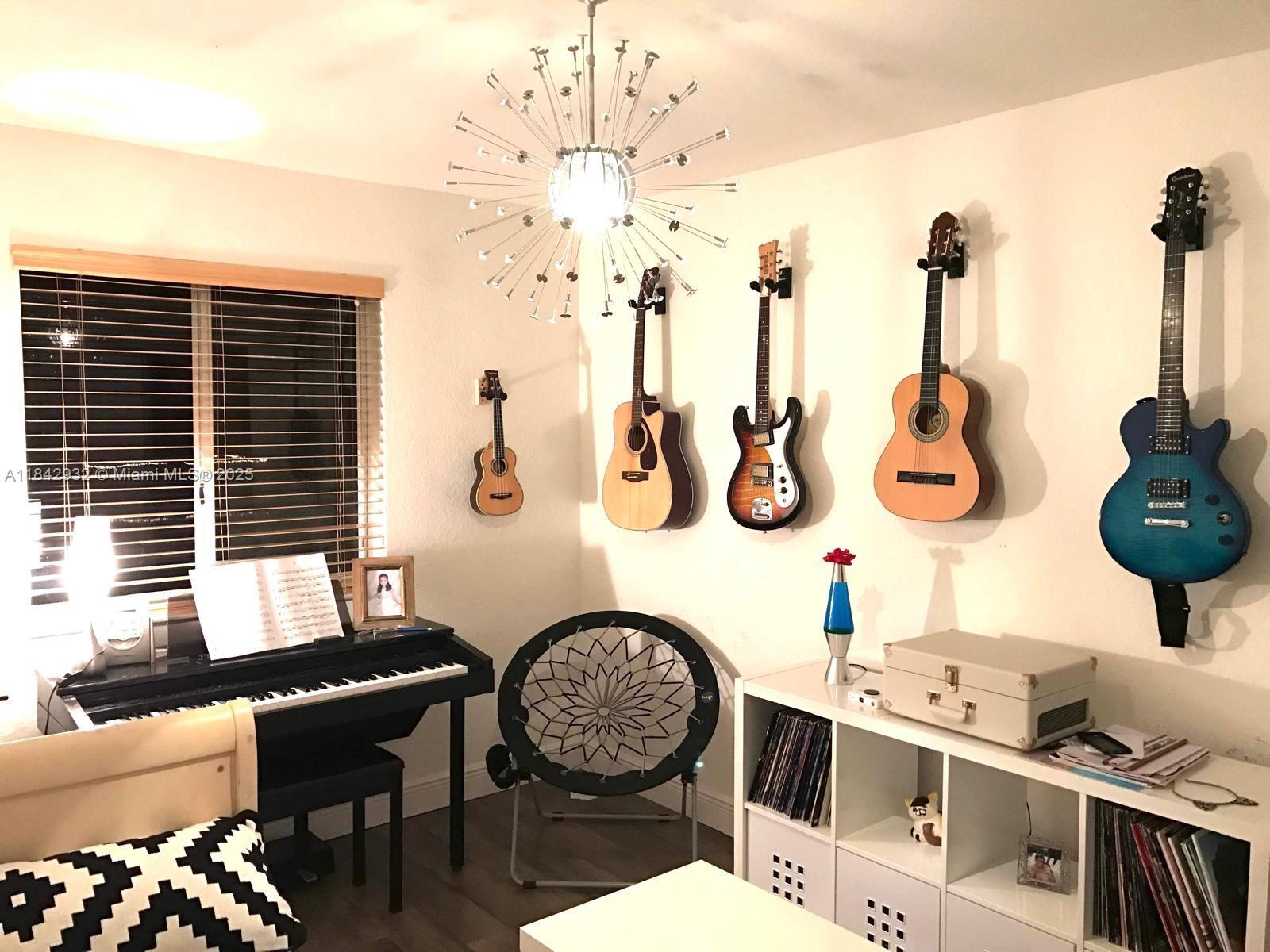 Property Photo: 7051 SW 162nd Ct 7051 FL 33193