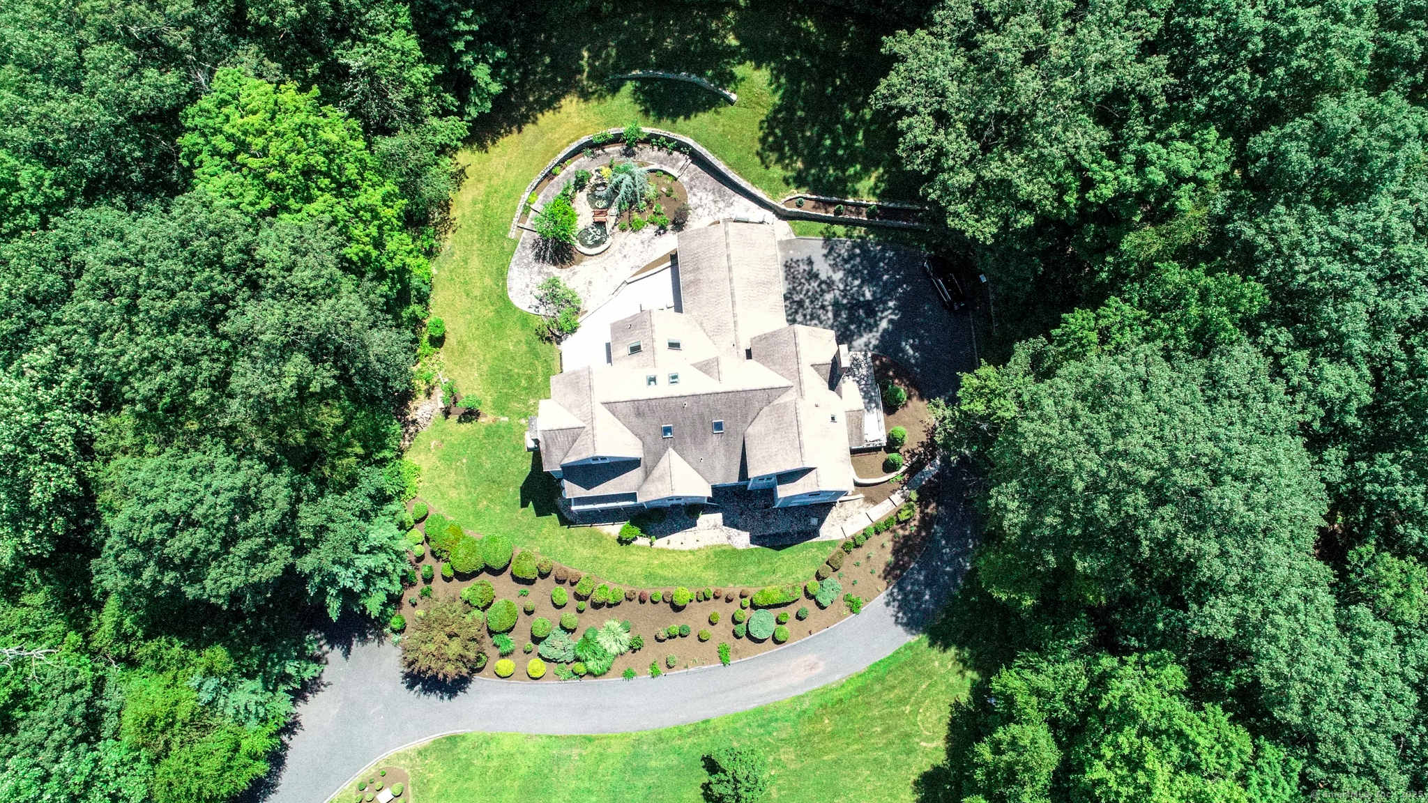 Property Photo:  60 Saddle Ridge Road  CT 06033 