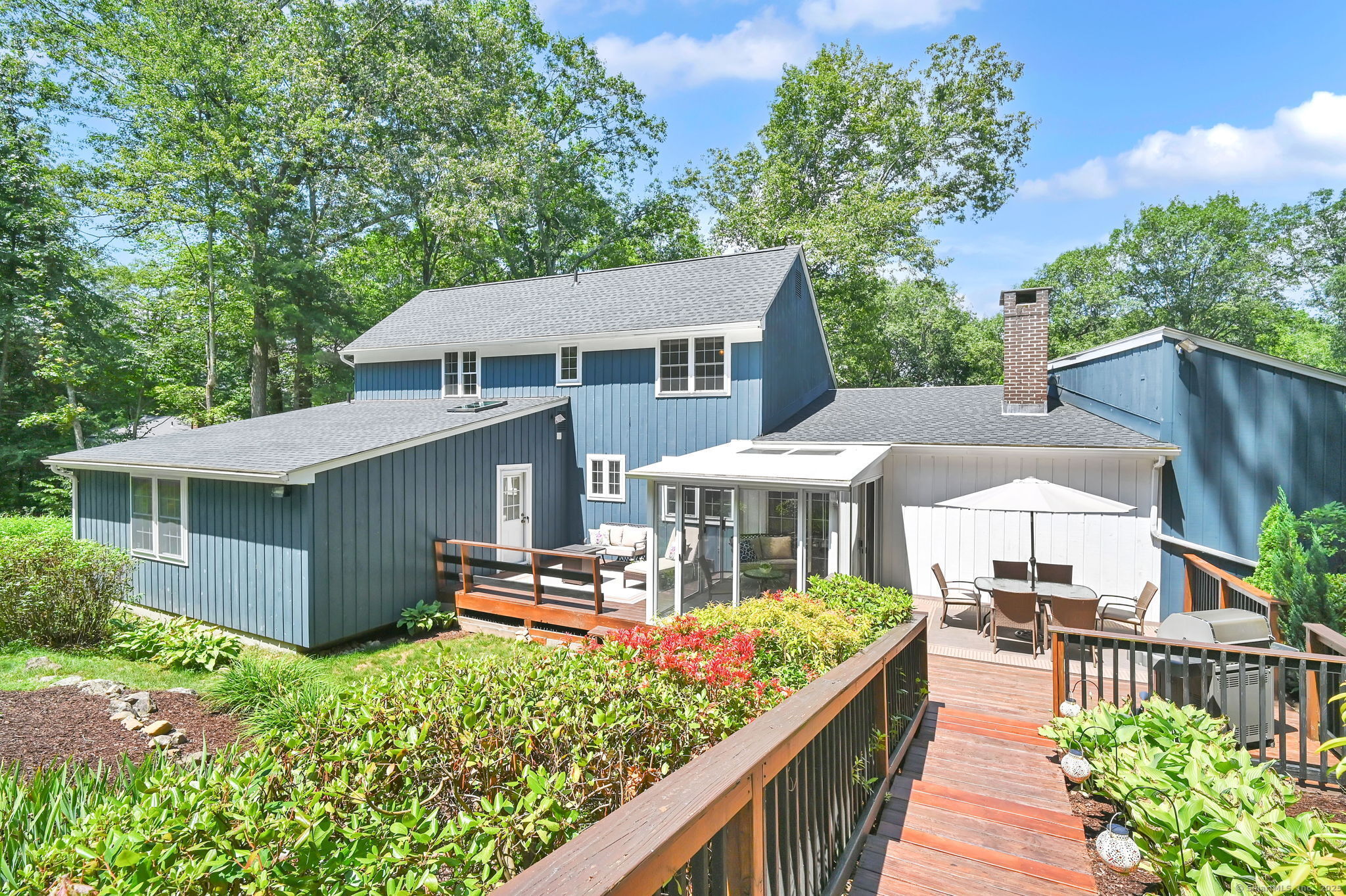 Property Photo:  100 High Ridge Road  CT 06001 