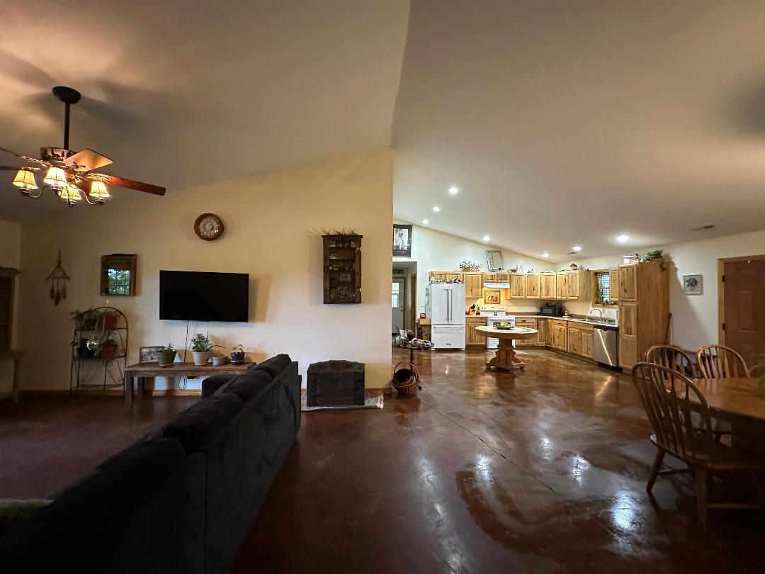Property Photo: 9088 Holly Lane MO 65711