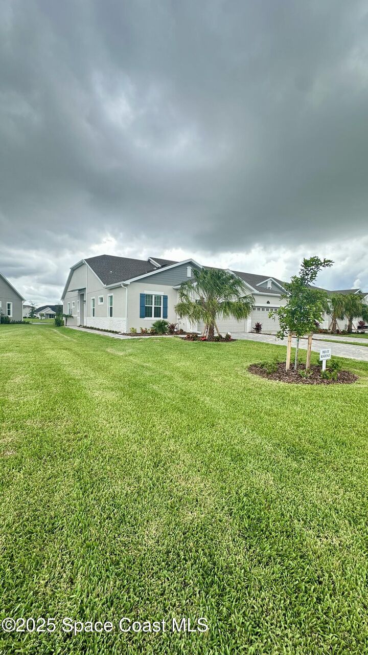 Property Photo:  7820 Cache Creek Lane  FL 32940 