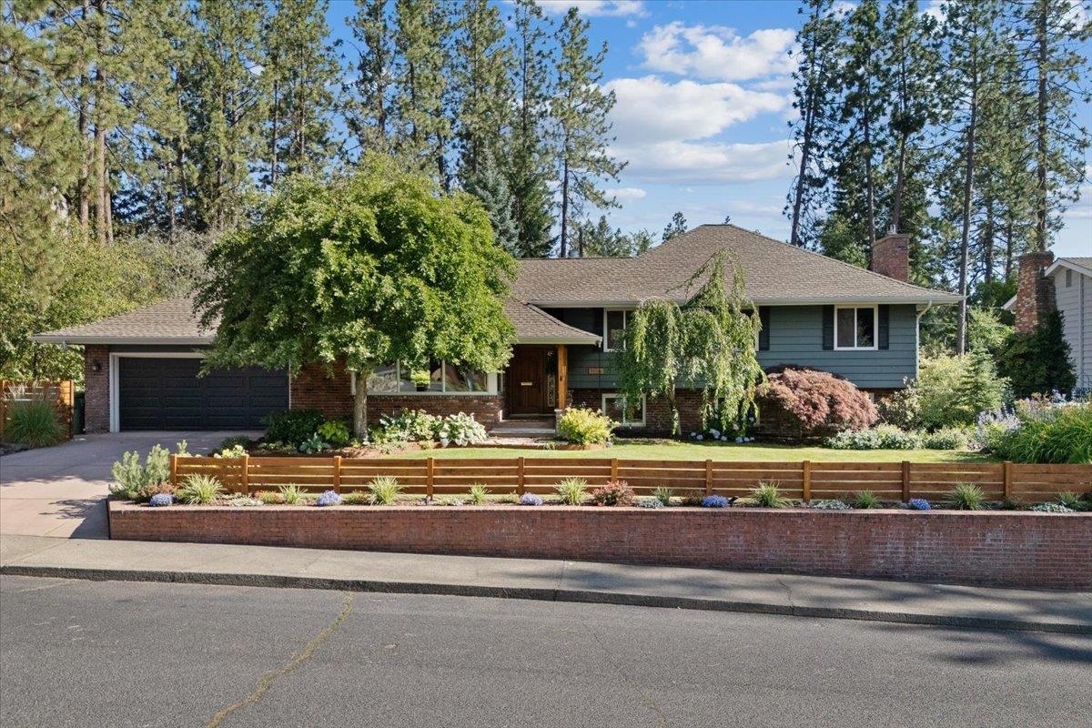 Property Photo:  1116 E Plateau Rd  WA 99203 