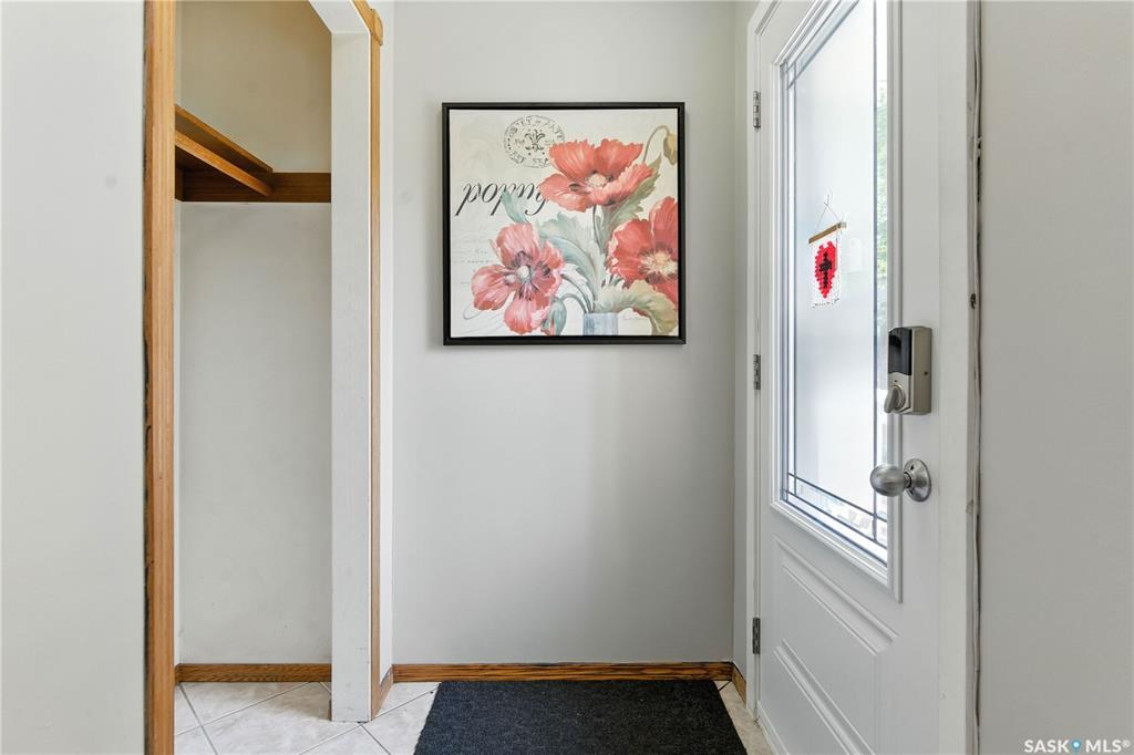 Property Photo:  2470 Lindsay Street  SK S4N 3C6 