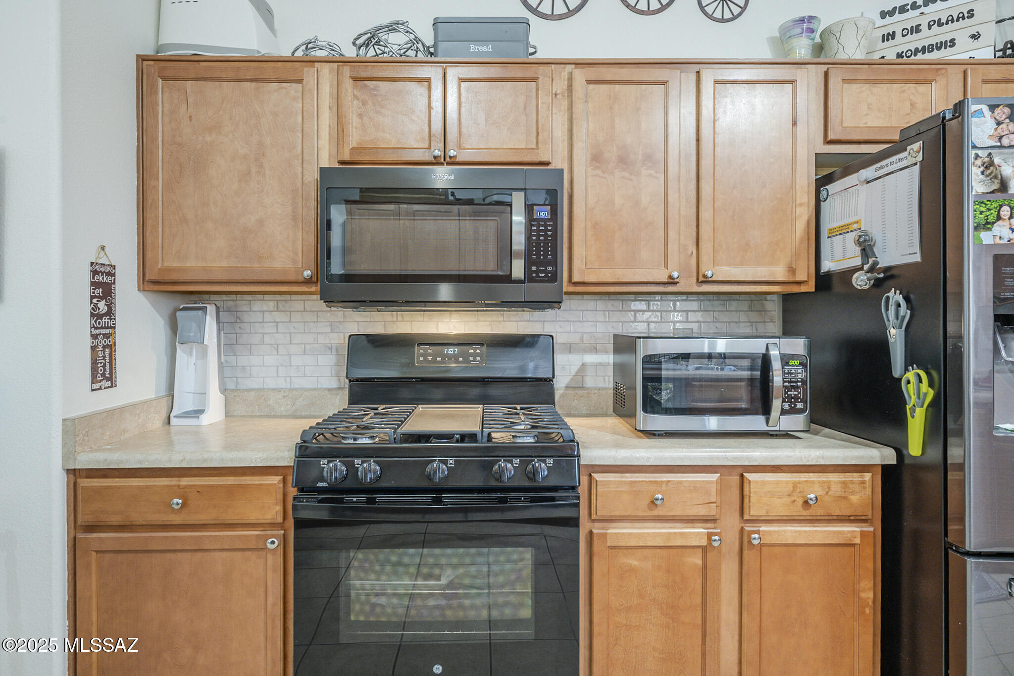 Property Photo: 16249 N Feral Road AZ 85653