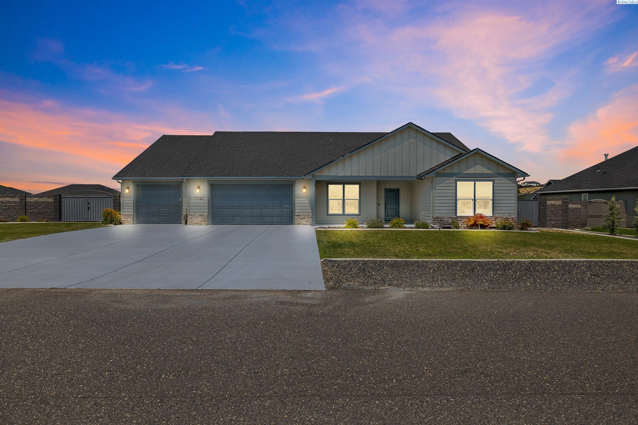 Property Photo: 12025 Blackfoot Dr WA 99301