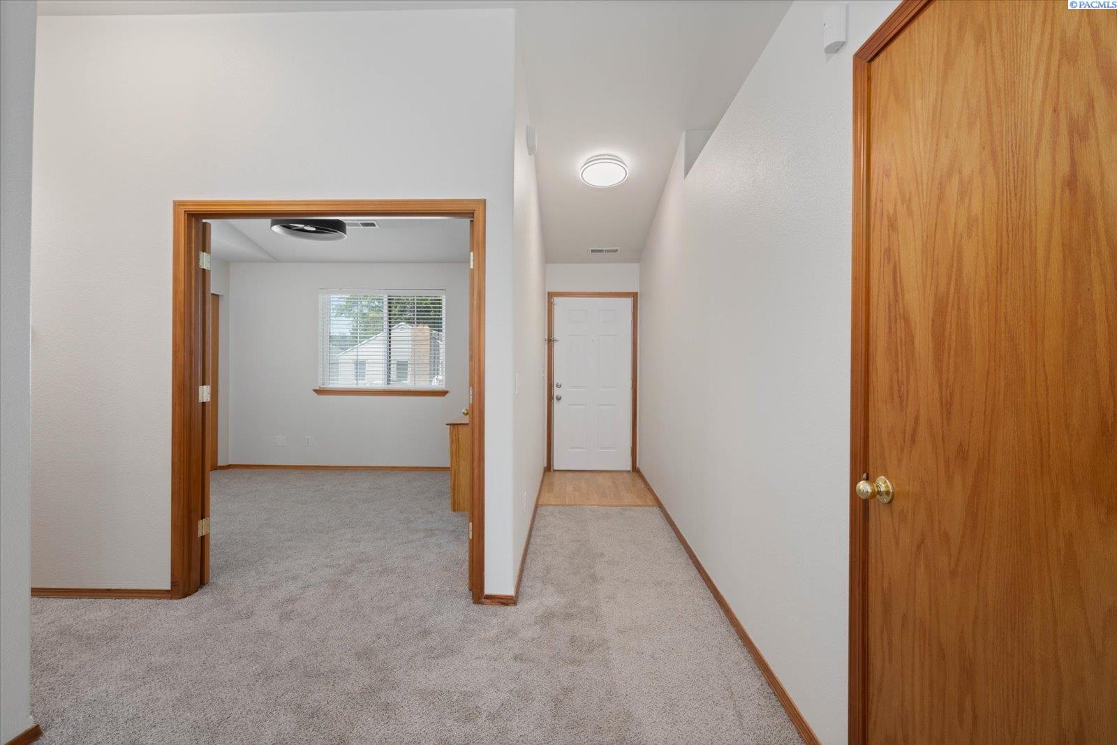 Property Photo:  1625 W 4th Pl  WA 99336 