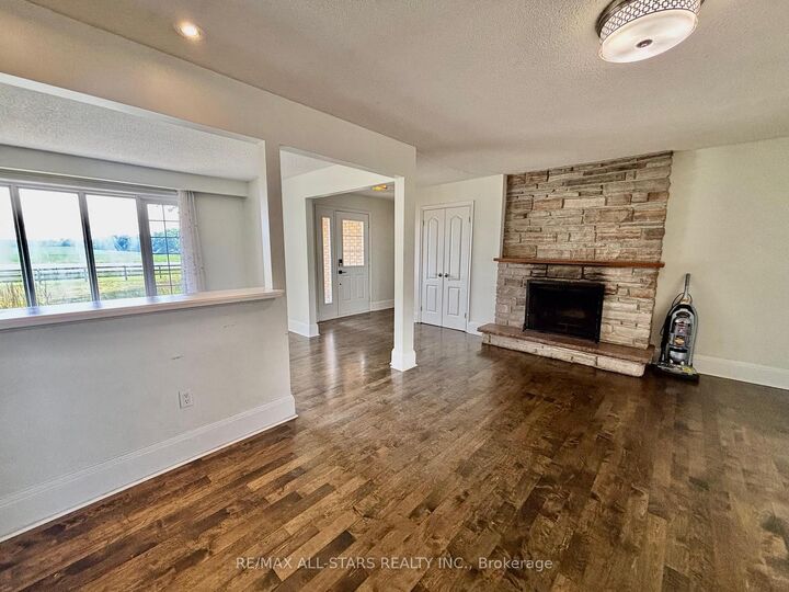 Property Photo: 11648 Kennedy Road ON L6C 1P3