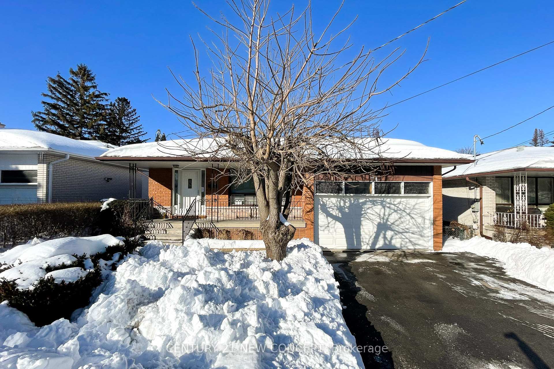 74 Clark Avenue E Main  Markham ON L3T 1S5 photo