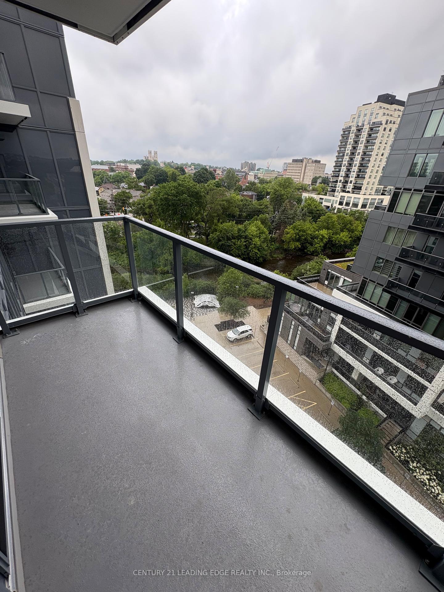 Property Photo: 93 Arthur Street 809 ON N1E 0S6