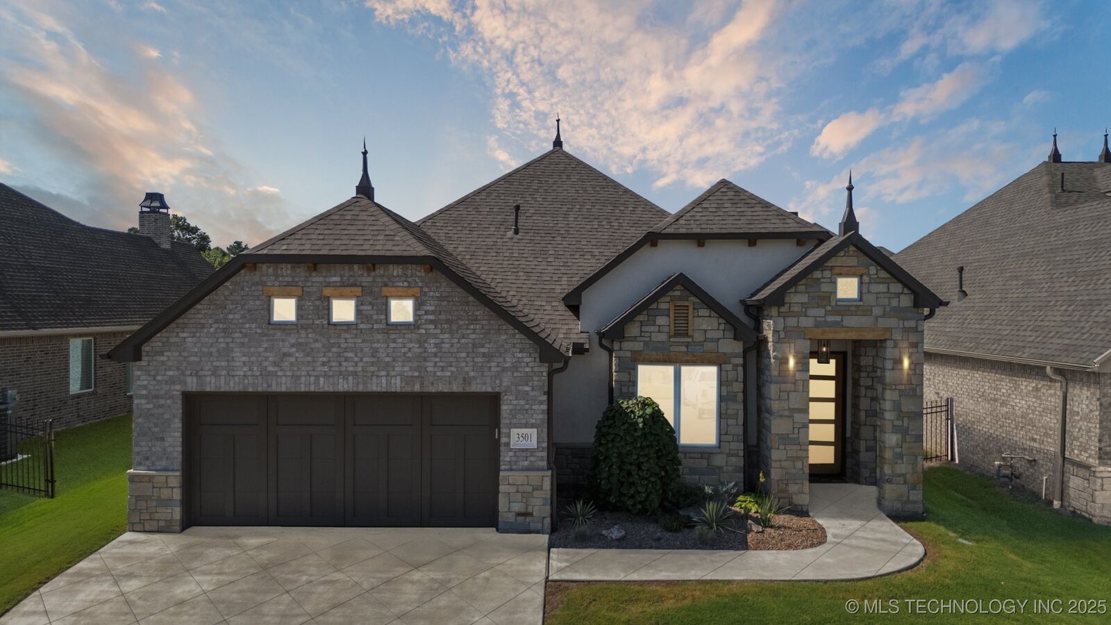 Property Photo:  3501 W Roanoke Street S  OK 74011 