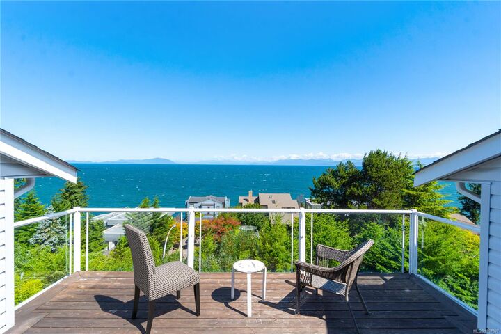 Property Photo:  4943 Fillinger Cres  BC V9V 1H9 