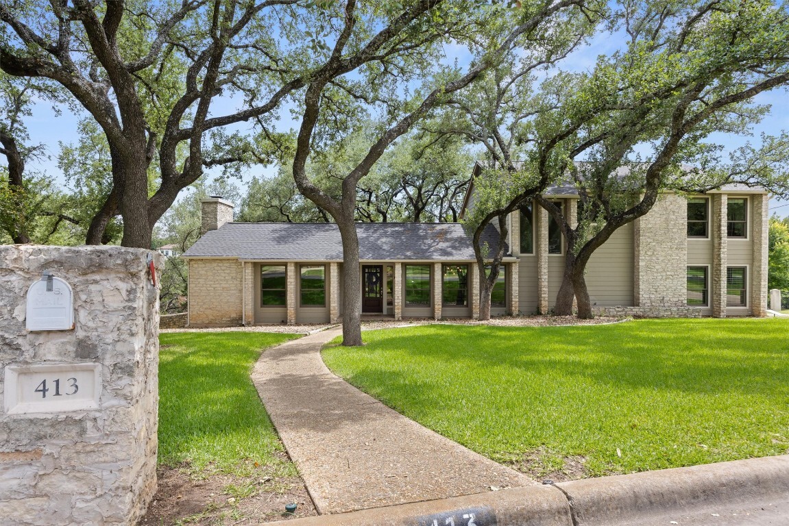Property Photo: 413 Ridgecrest Road TX 78628