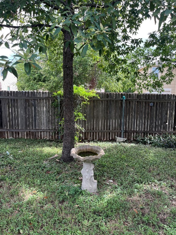 Property Photo:  5607 Apple Orchard Lane  TX 78744 