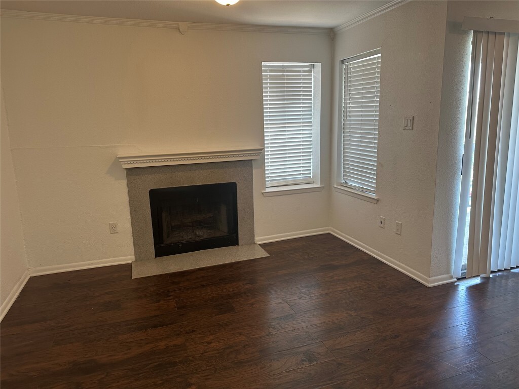 Property Photo:  4500 E Oltorf St Street 105  TX 78741 
