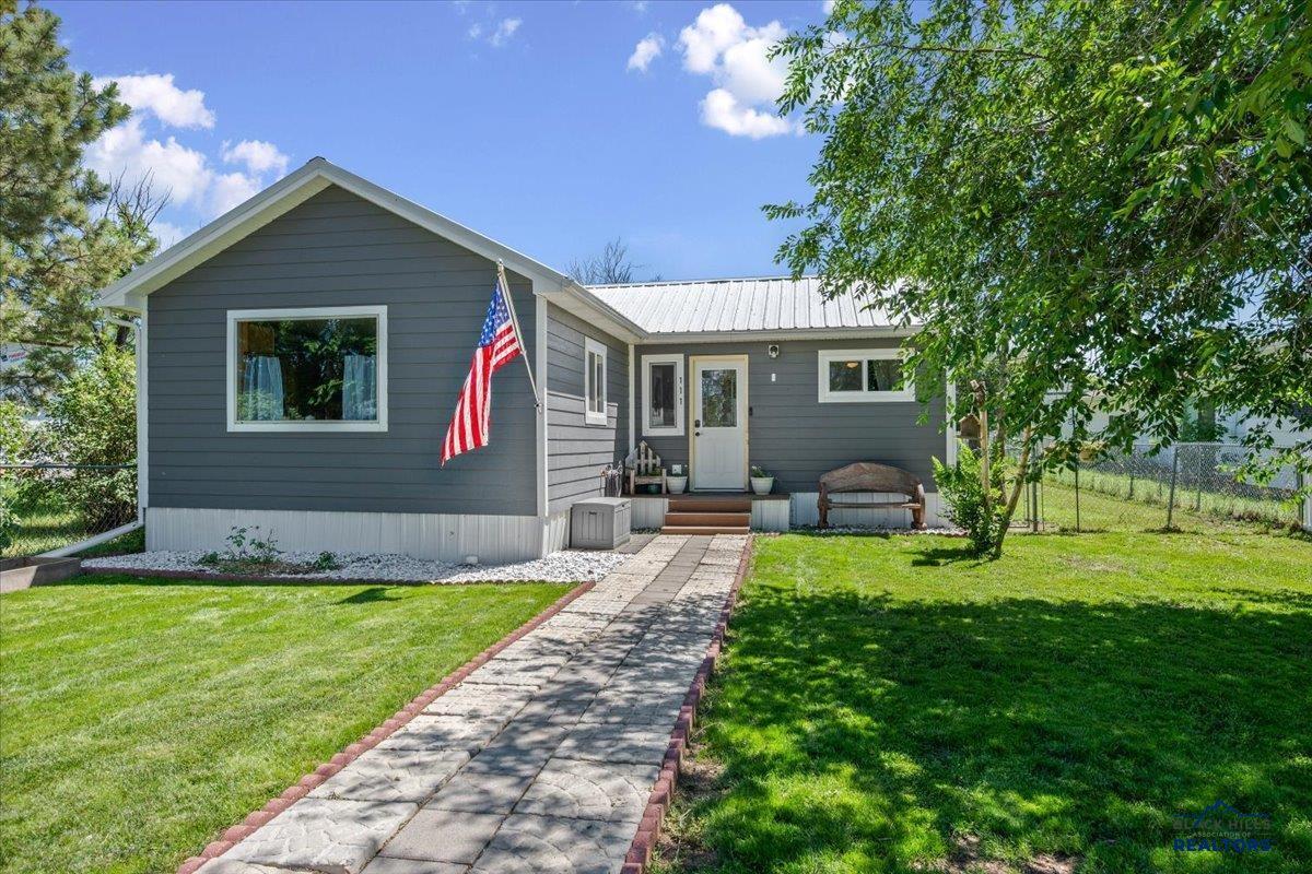 Property Photo: 111 5th St SD 57760