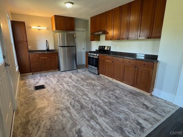 Property Photo: 328 Salt Road NY 13073