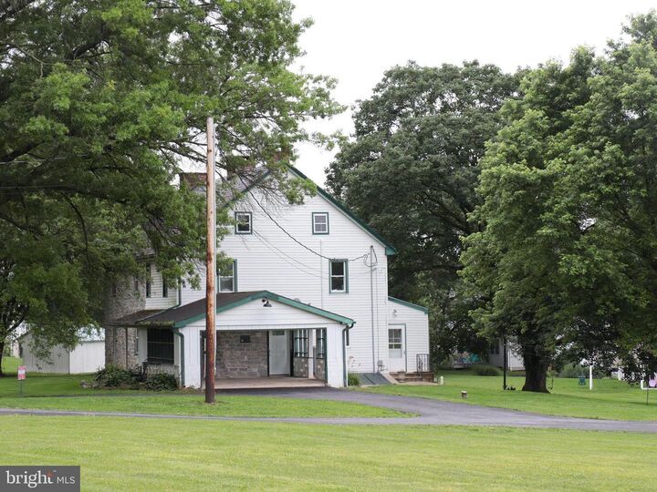 Property Photo: 2475 Oregon Pike PA 17601