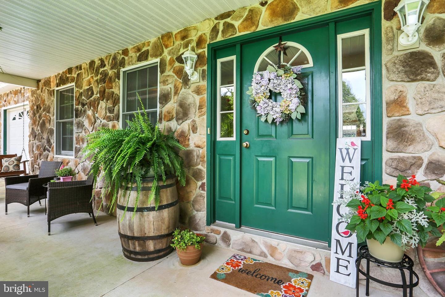 Property Photo: 90 Sarah Drive PA 17315