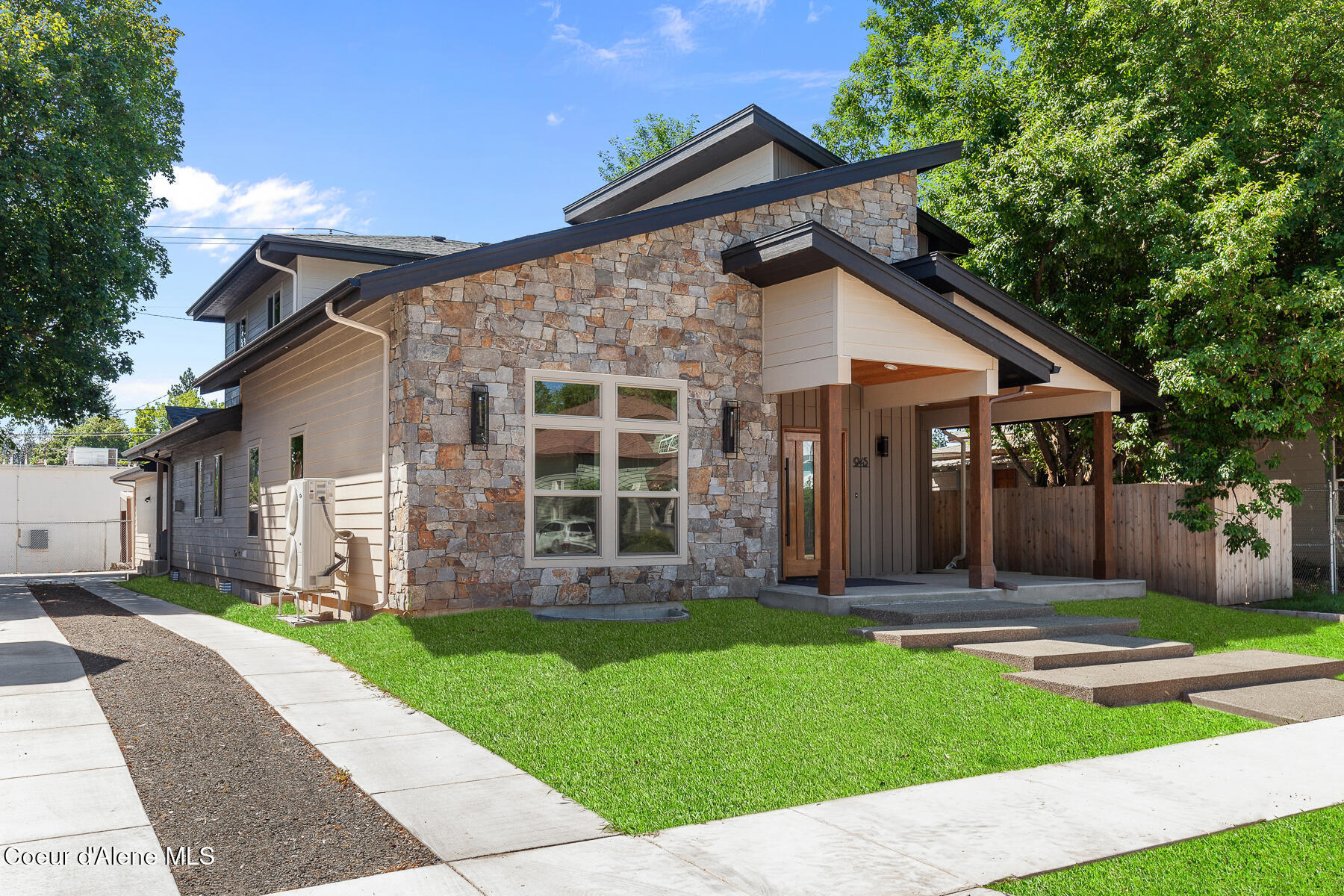 Property Photo: 945 N 5th St ID 83814