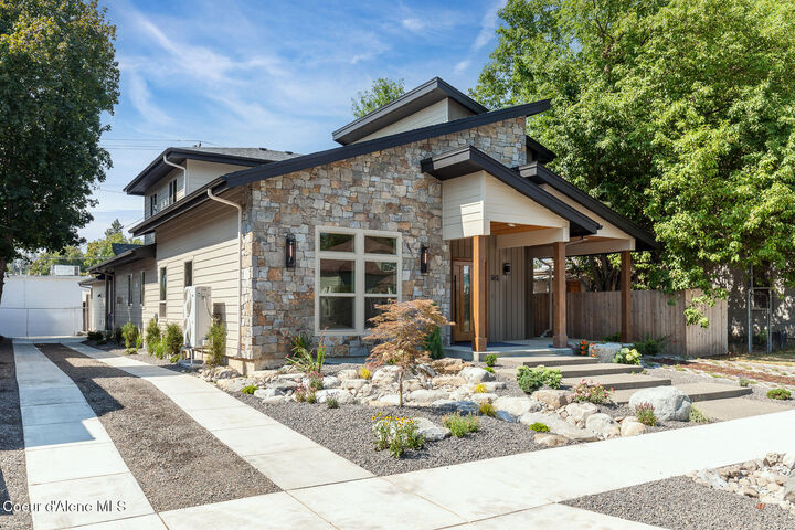 Property Photo: 945 N 5th St ID 83814