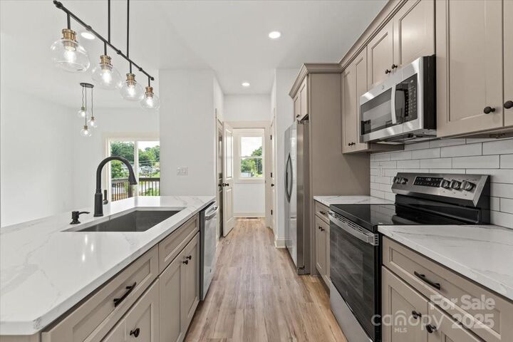 Property Photo: 431 W Norment Avenue NC 28052