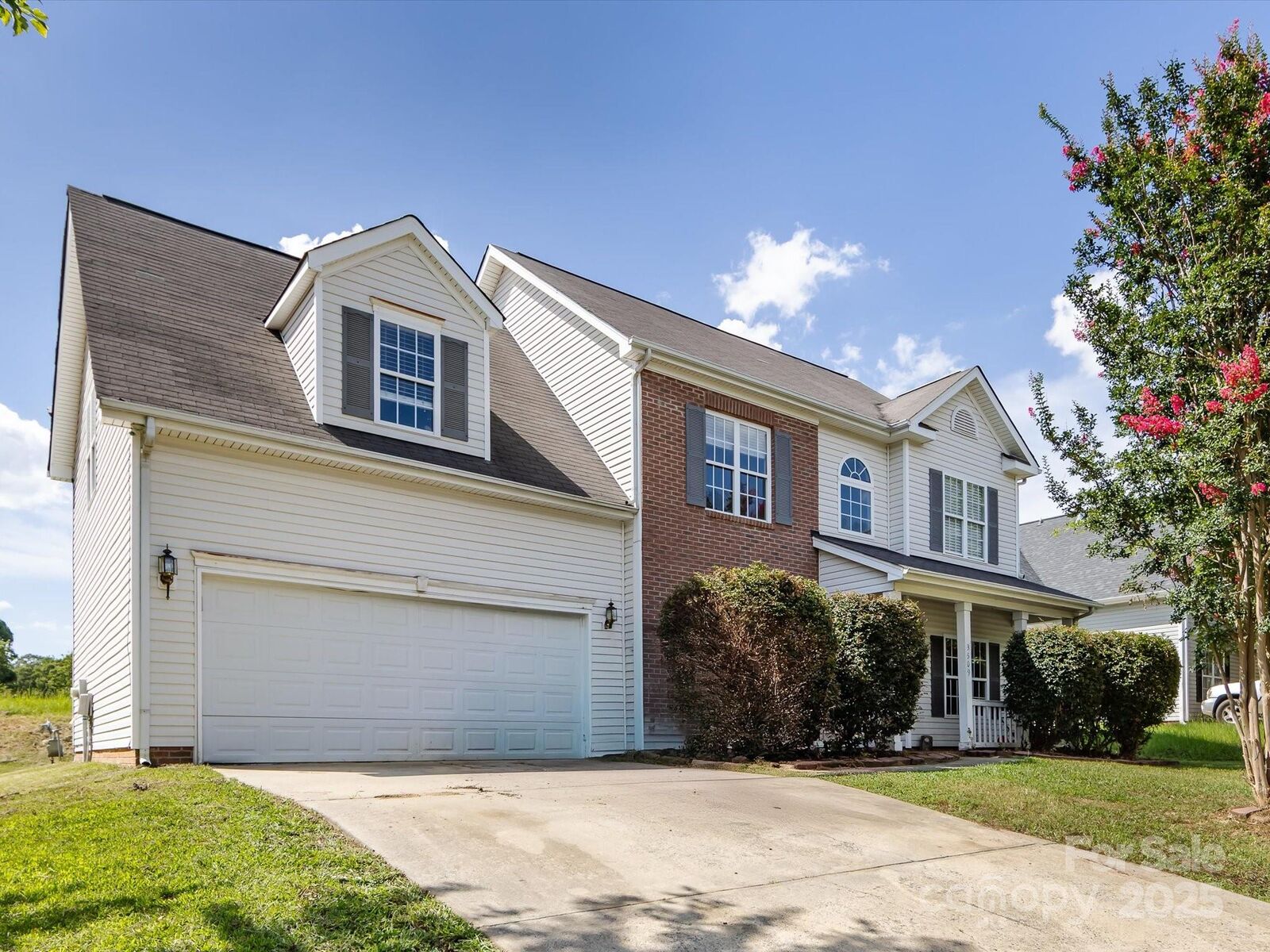 Property Photo: 3509 Joel Turner Drive NC 28216