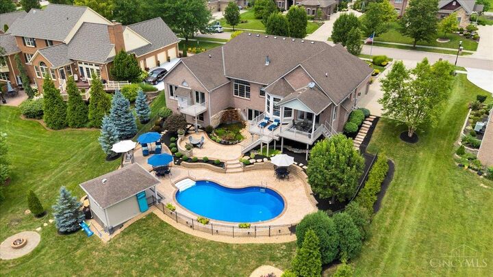 Property Photo: 6796 Southampton Lane OH 45069