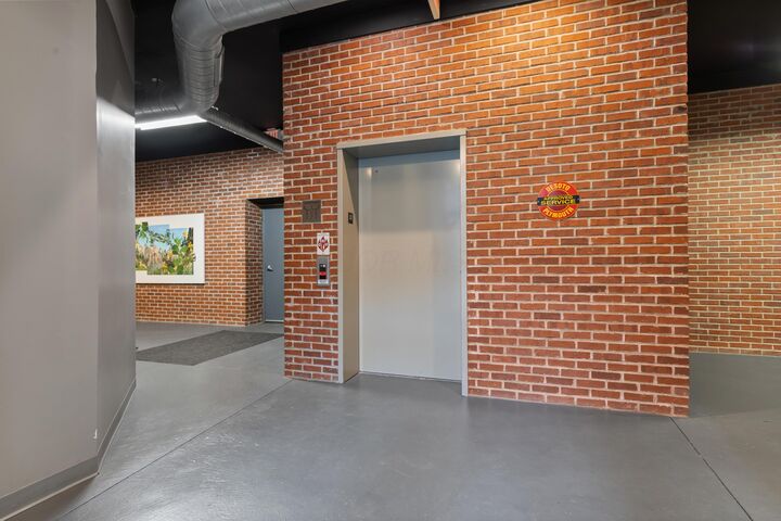 Property Photo:  17 W 3rd Avenue  OH 43201 