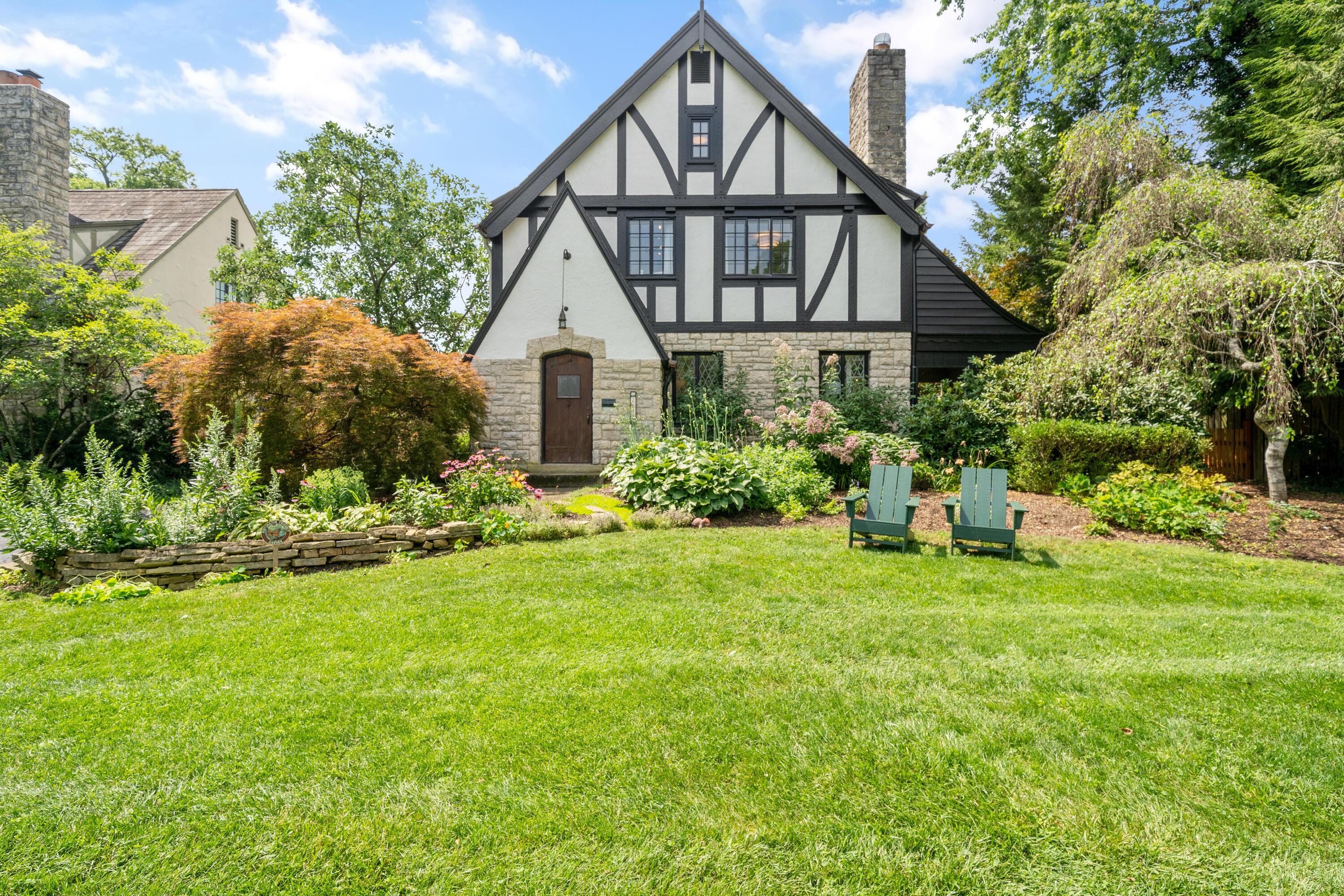 Property Photo:  2645 Bexley Park Road  OH 43209 