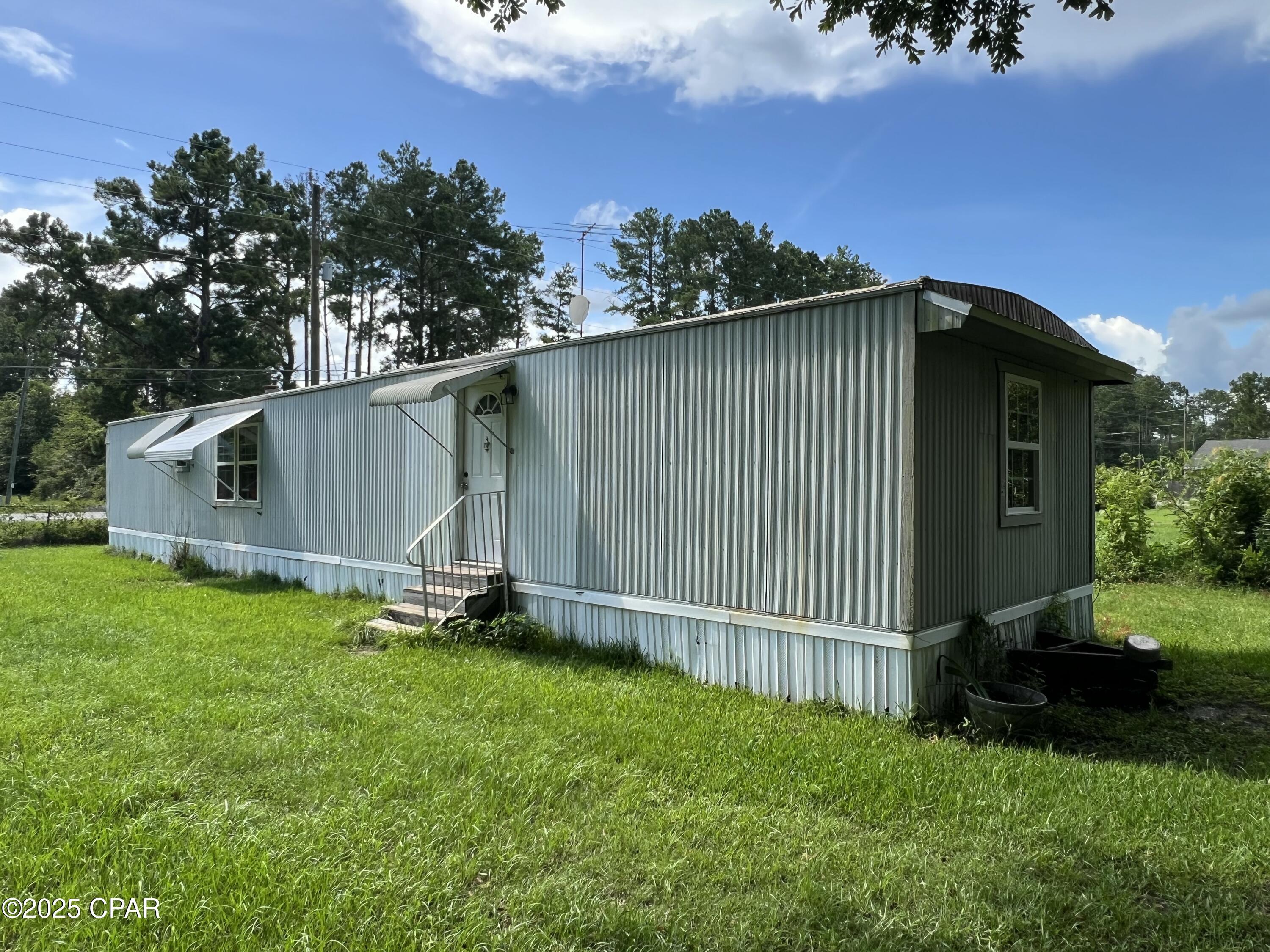 Property Photo:  225 Hwy 77  FL 32428 