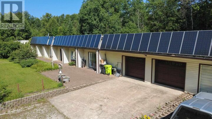 Property Photo: 1187 Town Line Rd ON P6A 6K4