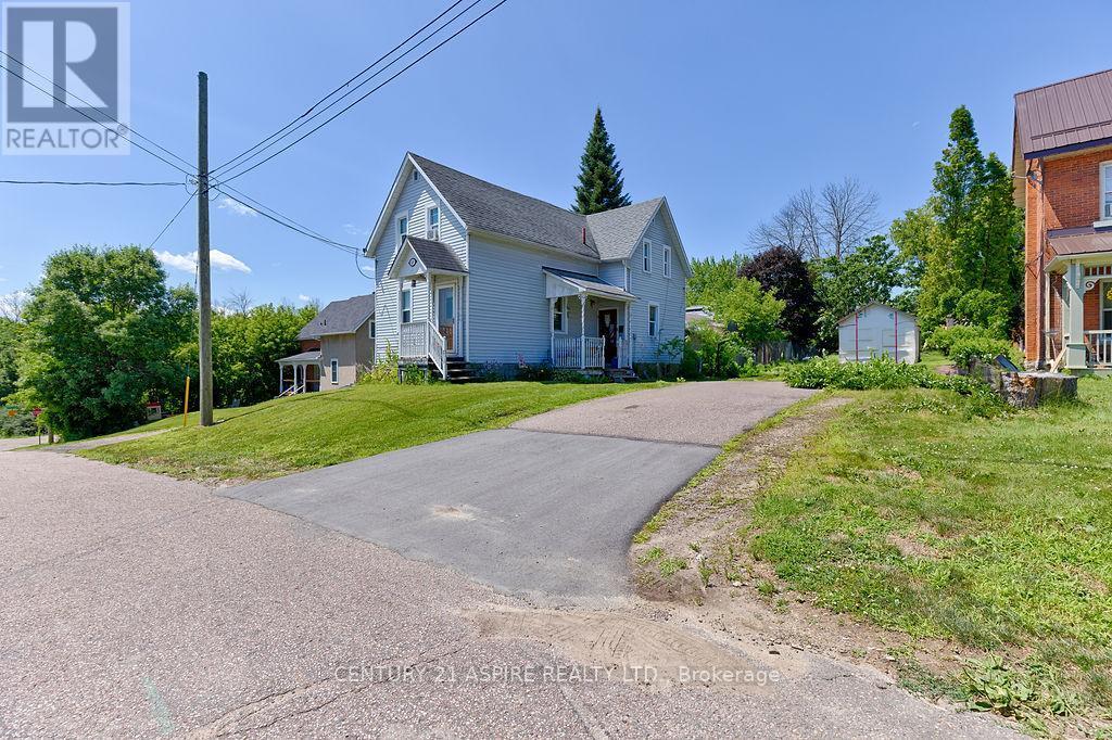 Property Photo: 418 Murray Street ON K8A 4P6
