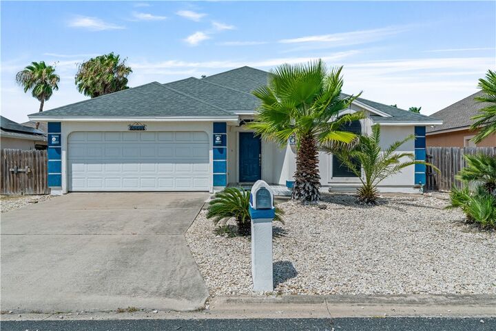 Property Photo: 14114 La Blanquilla Drive TX 78418
