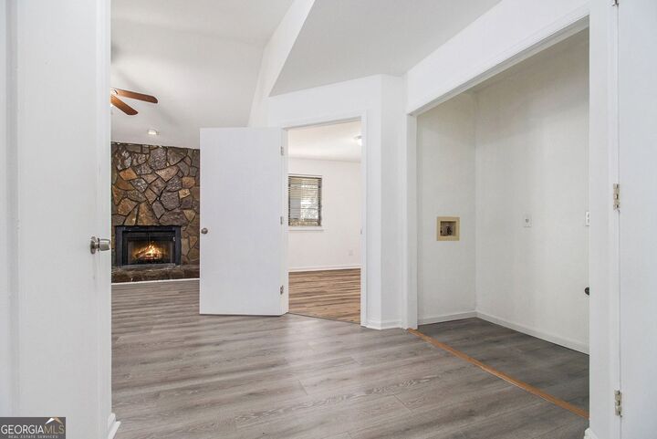 Property Photo:  1066 Worcester Place NW  GA 30047 
