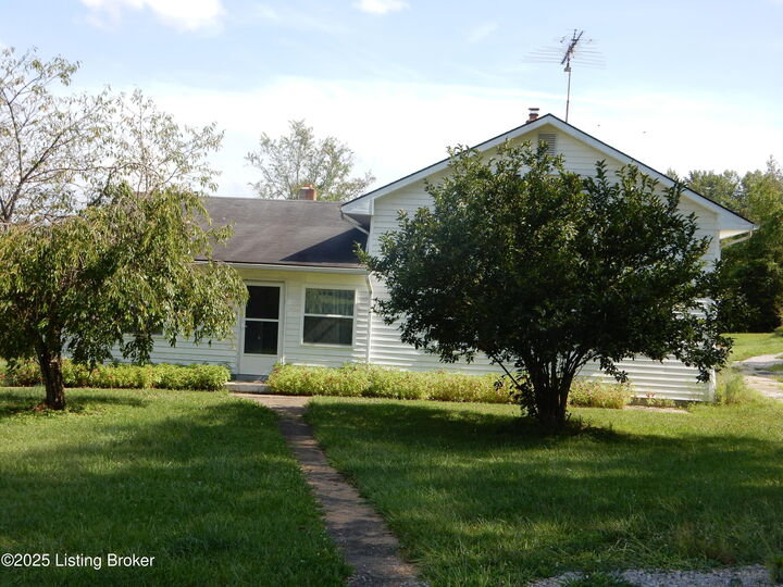 Property Photo: 1996 Old Boston Rd KY 40150