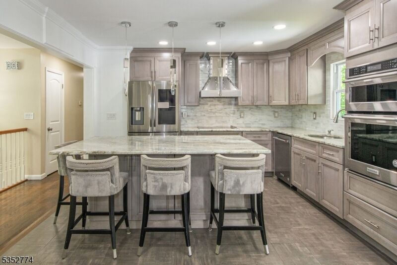 Property Photo:  11 Ginger Ln  NJ 07871 