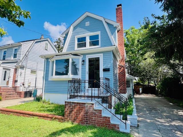 Property Photo:  6 Pershing Avenue  NY 11581 