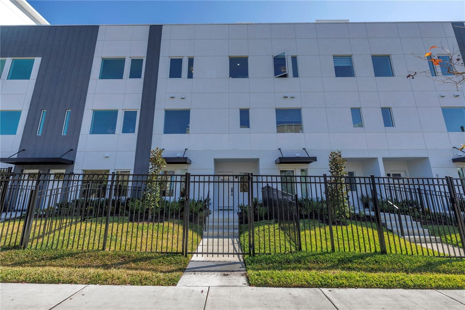 Property Photo: 556 Dr Martin Luther King Jr Street S FL 33701