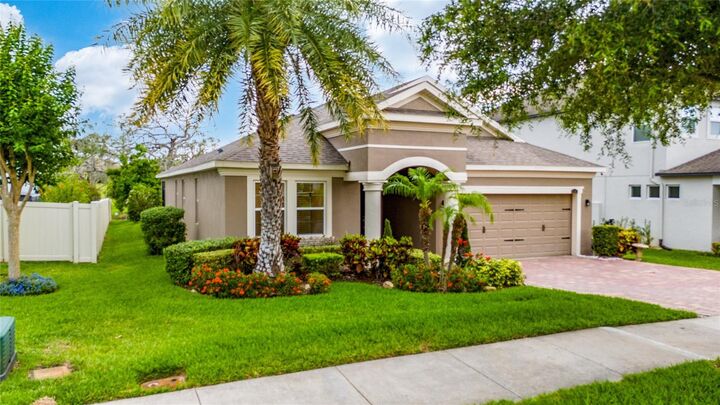 Property Photo:  15862 Citrus Grove Loop  FL 34787 