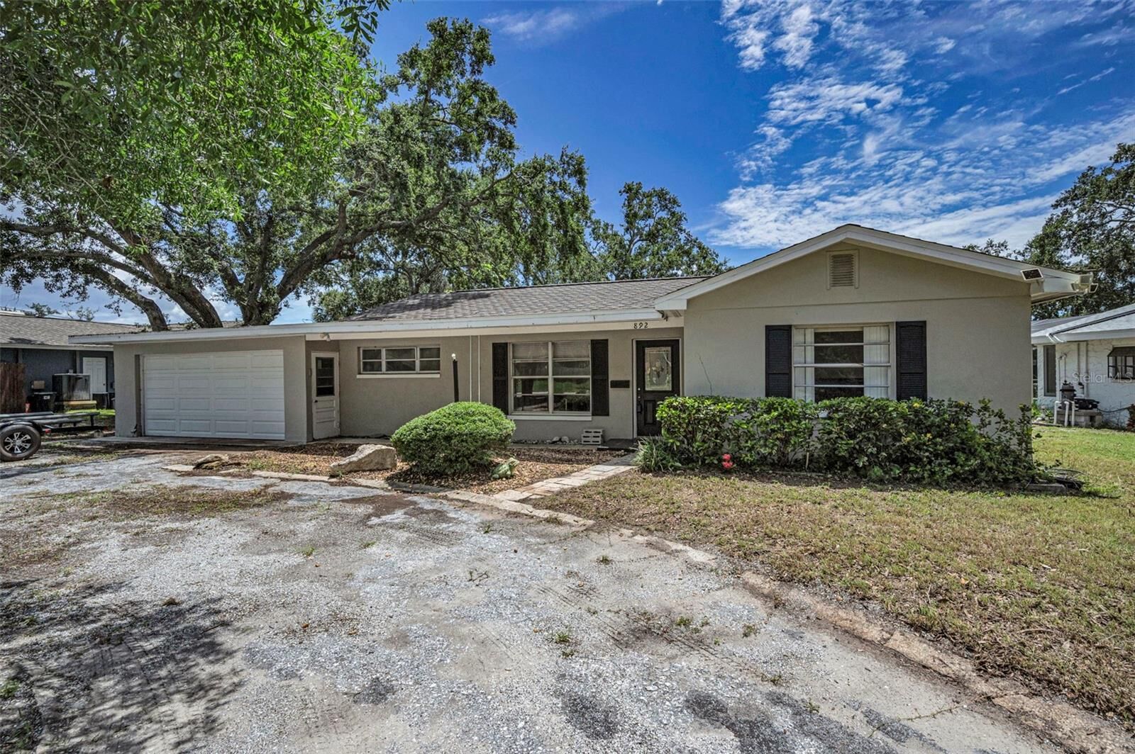 Property Photo: 892 Seminole Boulevard FL 34689