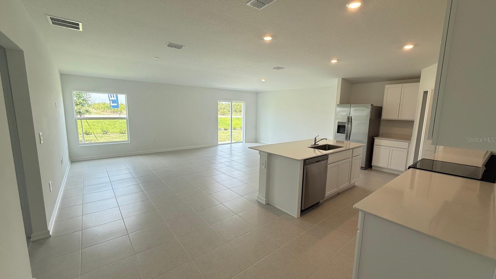 Property Photo: 2934 Pennachio Drive FL 33853
