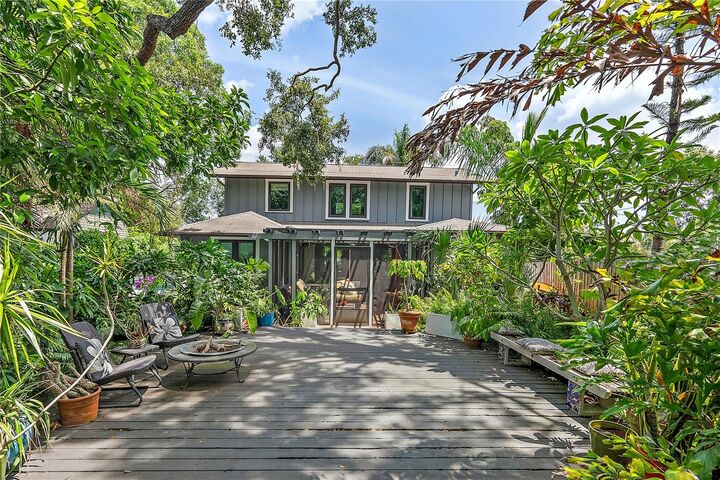 Property Photo:  185 26th Avenue N  FL 33704 