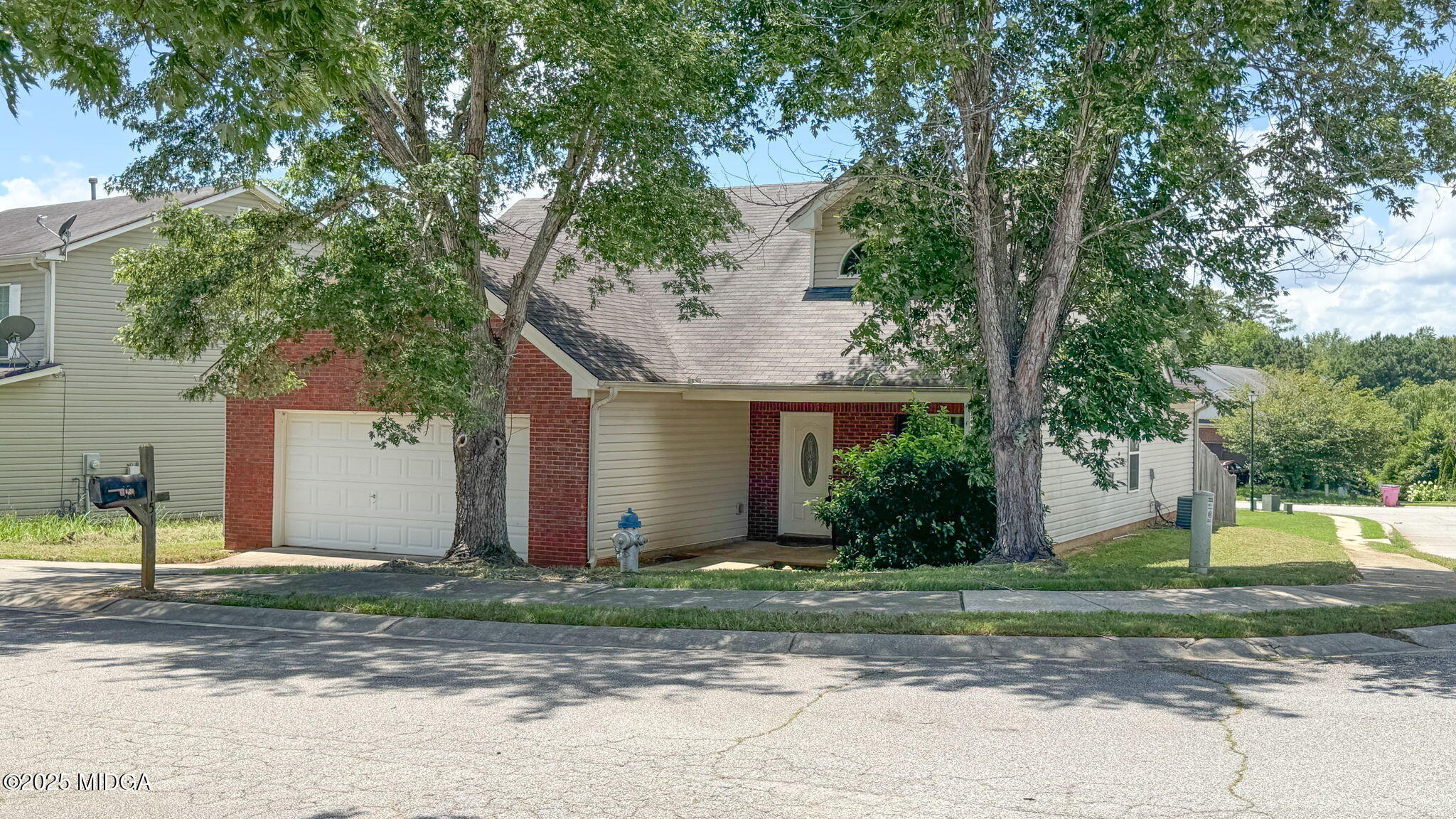 151 Madison Avenue  Jackson GA 30233 photo