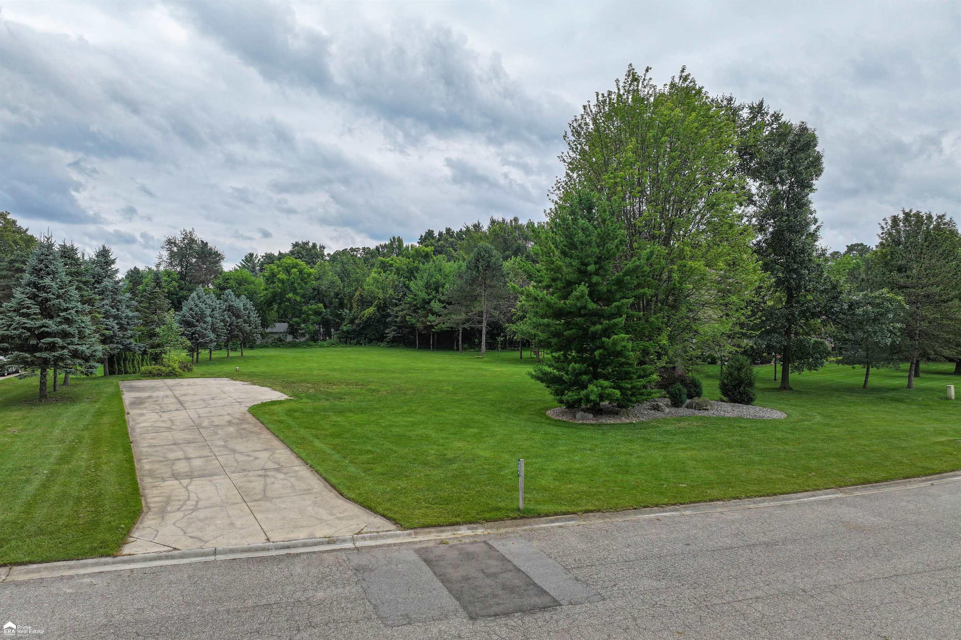 Property Photo:  4299 Lake Farms Court  MI 48451 