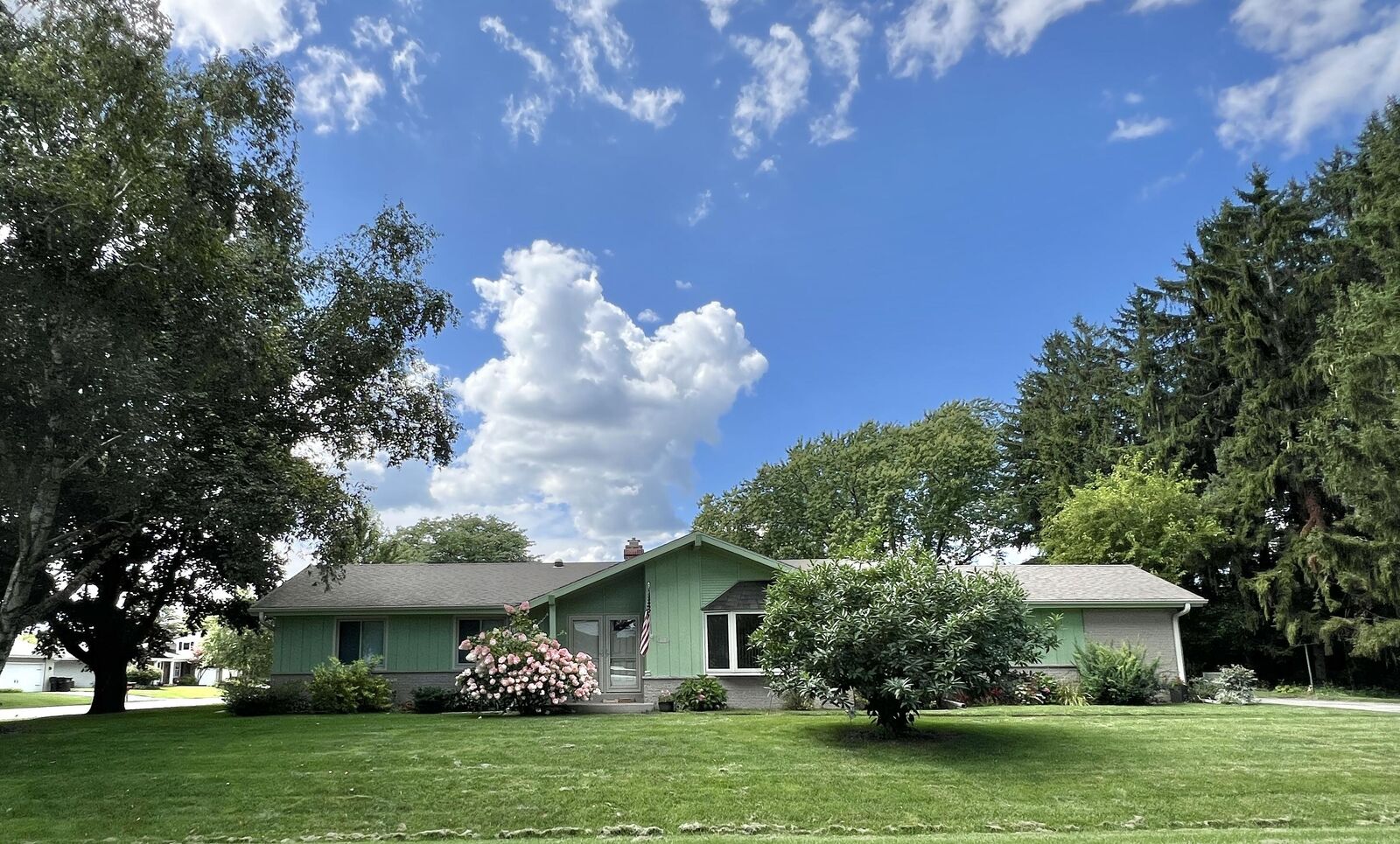Property Photo: 5326 Santa Anita Dr WI 53402