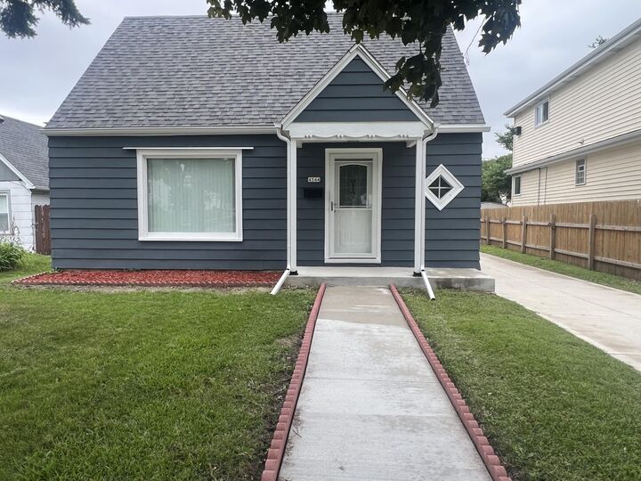 Property Photo: 4544 S Quincy Ave WI 53207