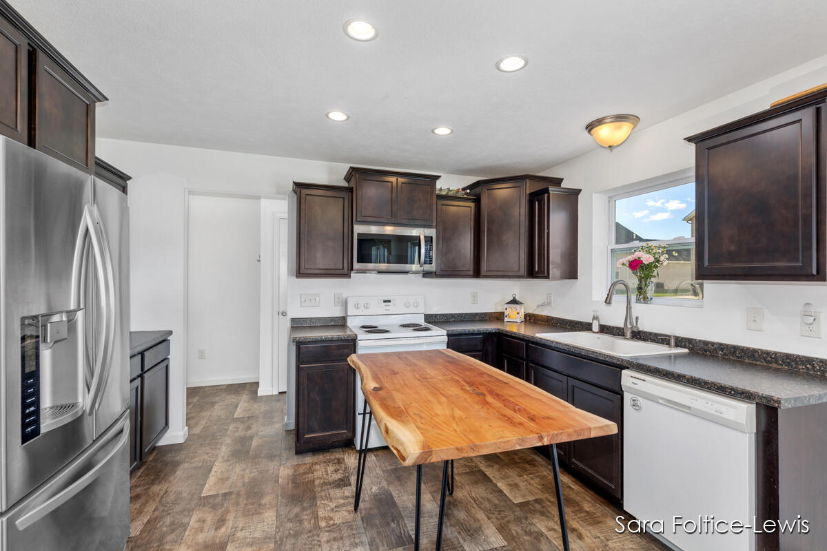 Property Photo: 6561 Van Dam Avenue MI 49426